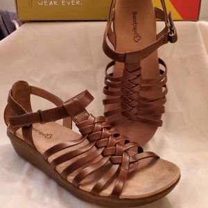 BareTraps  Brown "Fanabelle" Sandals